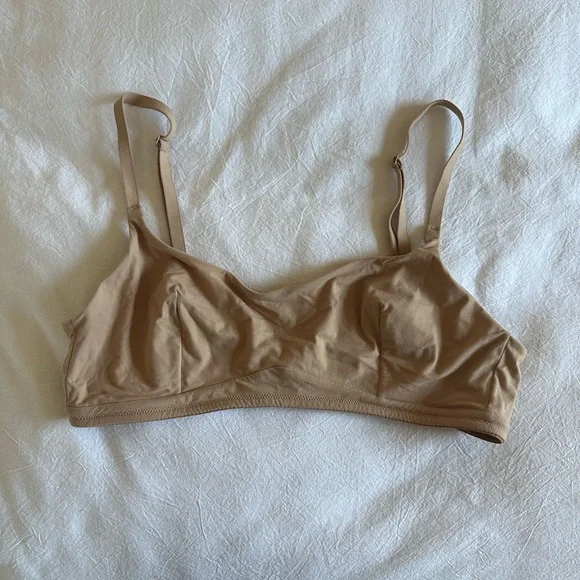(2) Gap Live-In Pretty Bralette - Picture 1 of 8